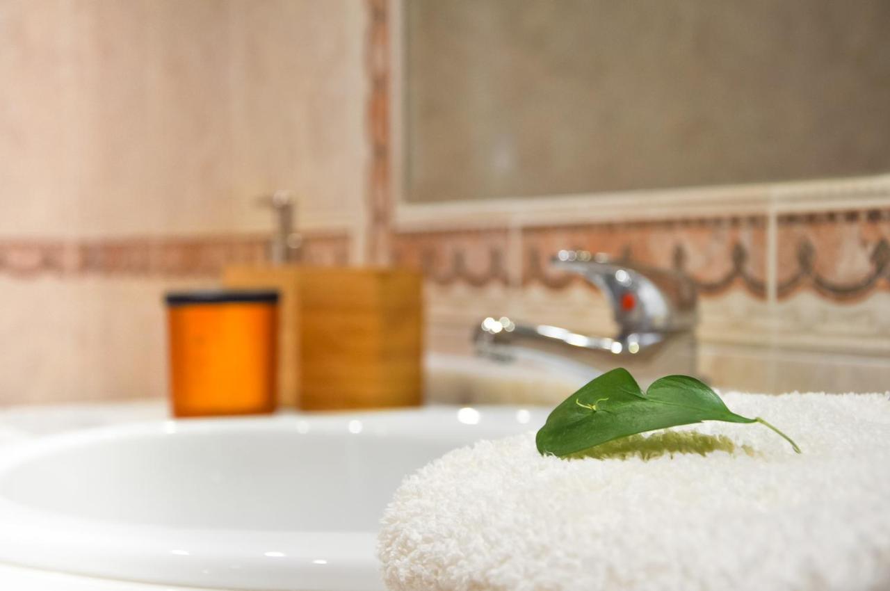 Lovelystay - 2Br Modern, Pool Access, Close To Marina & Beach Картейра Экстерьер фото